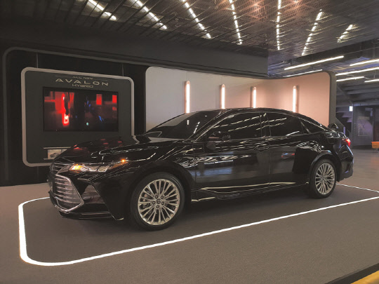 신예 공간디자이너 종킴과 2018 스마트 스페이스 특별 전시 모습. <한국토요타자동차 제공>